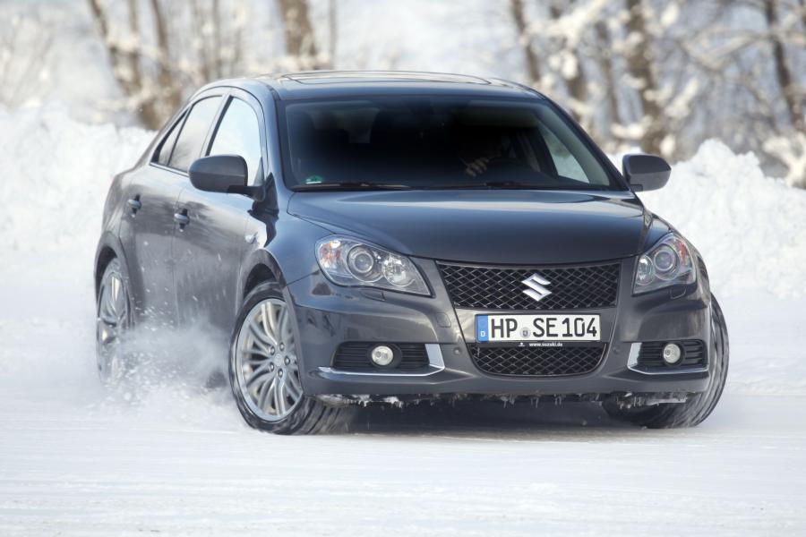  Suzuki Kizashi Sport 4x4 2011 года  (фото 18 из 22)